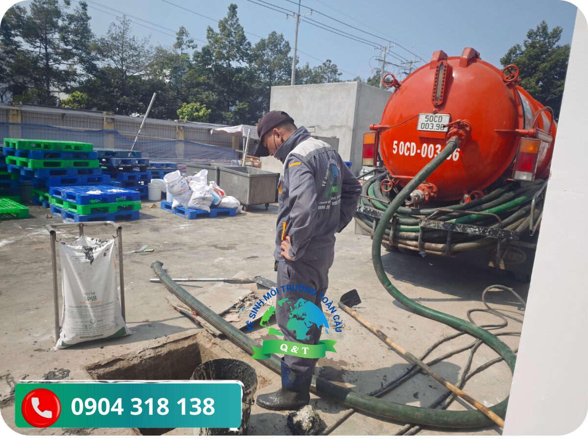 Những dấu hiệu "kêu cứu" khi hầm cầu bị đầy tại Kiến Tường