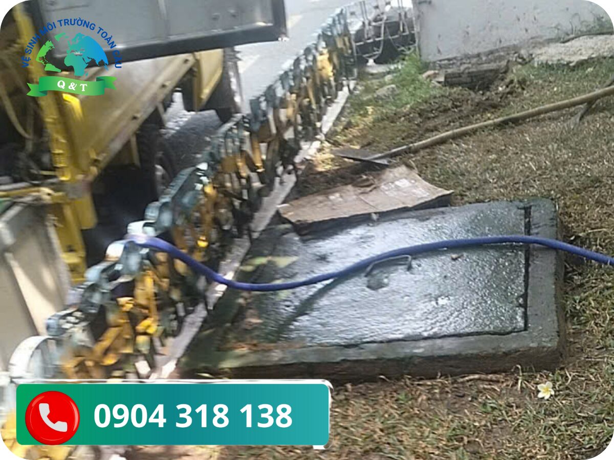 Hình ảnh thông cống bằng máy tia nước công nghệ cao tại Kiến An