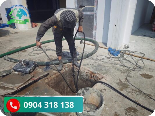 Hút hầm cầu Xuân Lộc