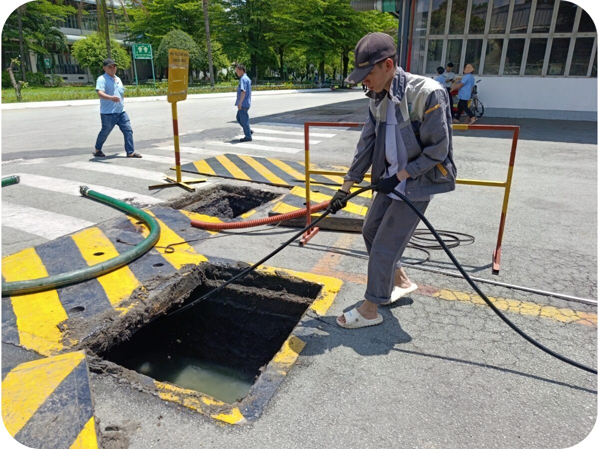 Dấu Hiệu Cho Thấy Bồn Cầu Đang Bị Tắc
