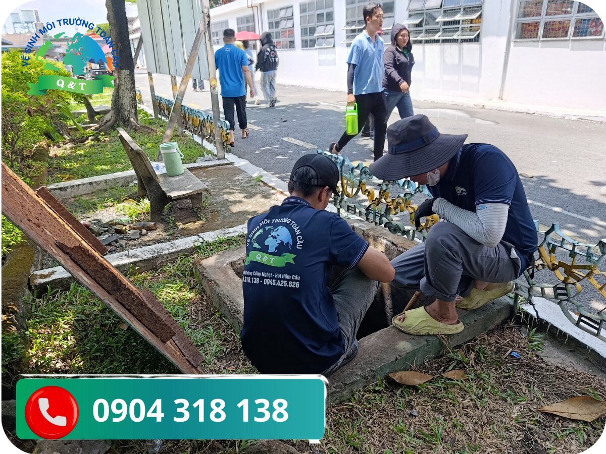 Thông bồn cầu Tân Phú Đông
