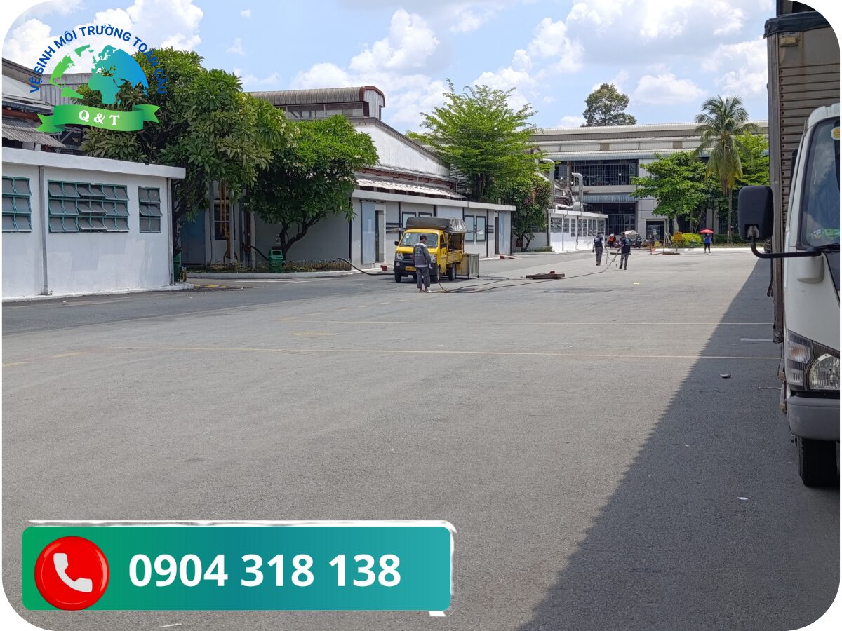 Khu vực nhận thông cống nghẹt tại Trần Văn Thời